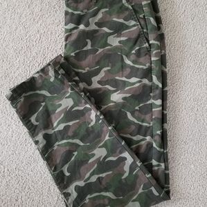 Gap Women's straight leg camo khakis